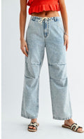 Relaxed Wide Leg Jeans