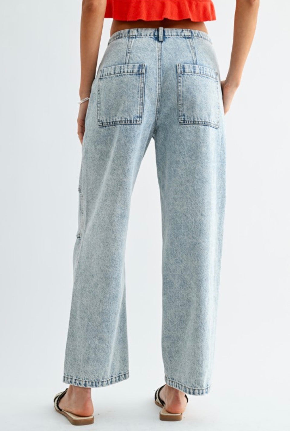 Relaxed Wide Leg Jeans