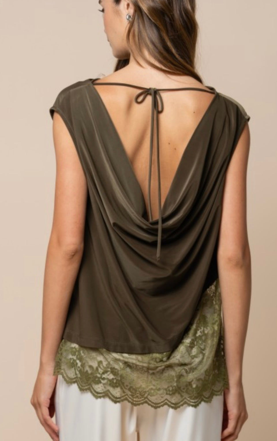 LACE BOAT NECK TOP